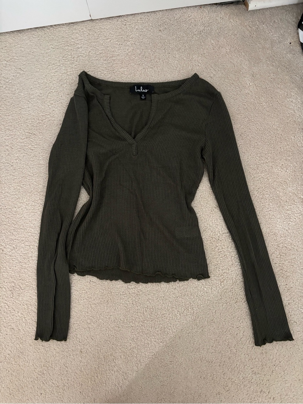 Lulu's Dark Olive Ribbed V-Neck Long Sleeve Top